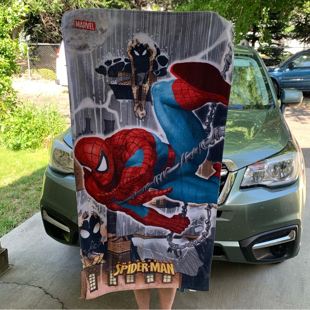 2008 Marvel The Amazing Spider-Man “Rain” Towel GUC